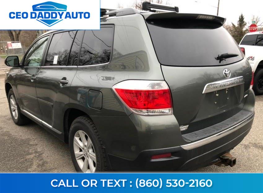 2013 Toyota Highlander 4WD 4dr V6 (Natl), available for sale in Online only, Connecticut | CEO DADDY AUTO. Online only, Connecticut 2013 Toyota Highlander 4WD 4dr V6 (Natl), available for sale in Online only, Connecticut | CEO DADDY AUTO. Online only, Connecticut