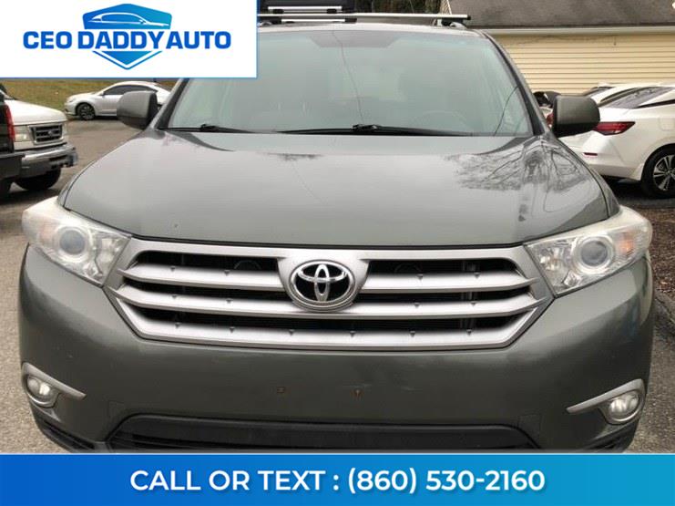 2013 Toyota Highlander 4WD 4dr V6 (Natl), available for sale in Online only, Connecticut | CEO DADDY AUTO. Online only, Connecticut 2013 Toyota Highlander 4WD 4dr V6 (Natl), available for sale in Online only, Connecticut | CEO DADDY AUTO. Online only, Connecticut
