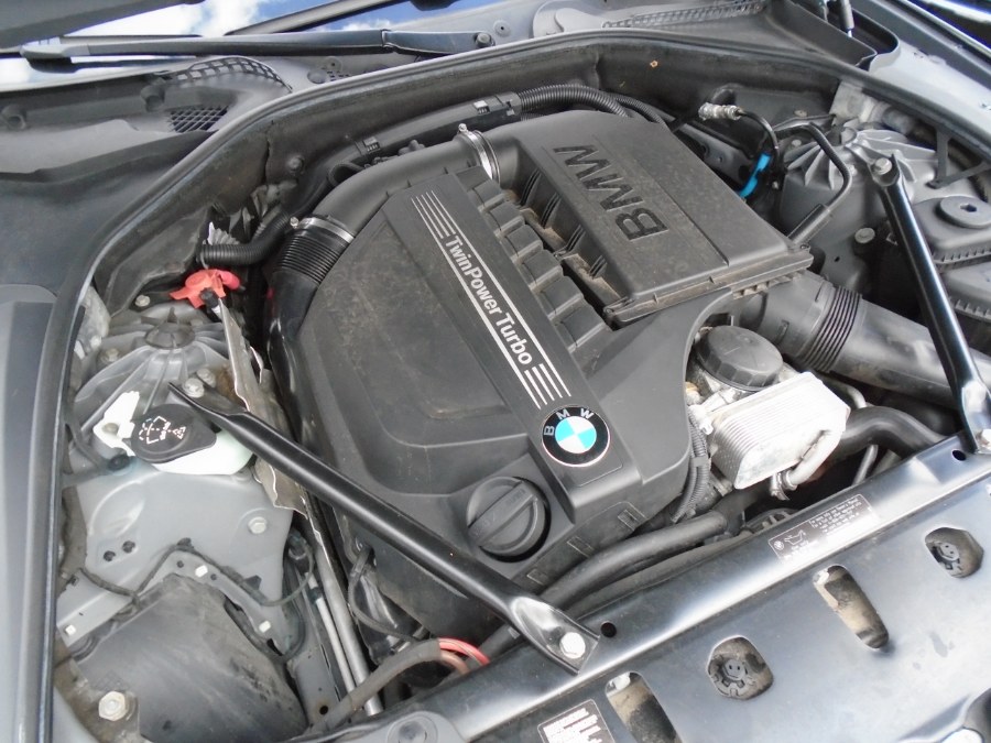 2012 BMW 5 Series 4dr Sdn 535i xDrive AWD, available for sale in Waterbury, Connecticut | Jim Juliani Motors. Waterbury, Connecticut 2012 BMW 5 Series 4dr Sdn 535i xDrive AWD, available for sale in Waterbury, Connecticut | Jim Juliani Motors. Waterbury, Connecticut