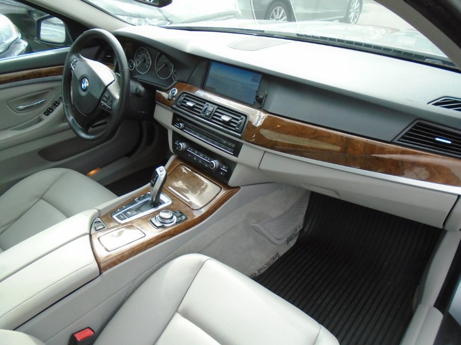 2012 BMW 5 Series 4dr Sdn 535i xDrive AWD, available for sale in Waterbury, Connecticut | Jim Juliani Motors. Waterbury, Connecticut 2012 BMW 5 Series 4dr Sdn 535i xDrive AWD, available for sale in Waterbury, Connecticut | Jim Juliani Motors. Waterbury, Connecticut