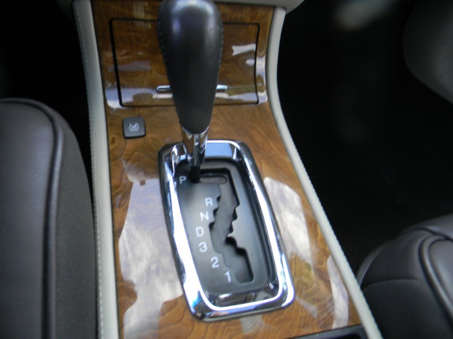 Used Cadillac DTS 4dr Sdn w/1SE 2009 | M&M Vehicles Inc dba Central Motors. Southborough, Massachusetts Used Cadillac DTS 4dr Sdn w/1SE 2009 | M&M Vehicles Inc dba Central Motors. Southborough, Massachusetts
