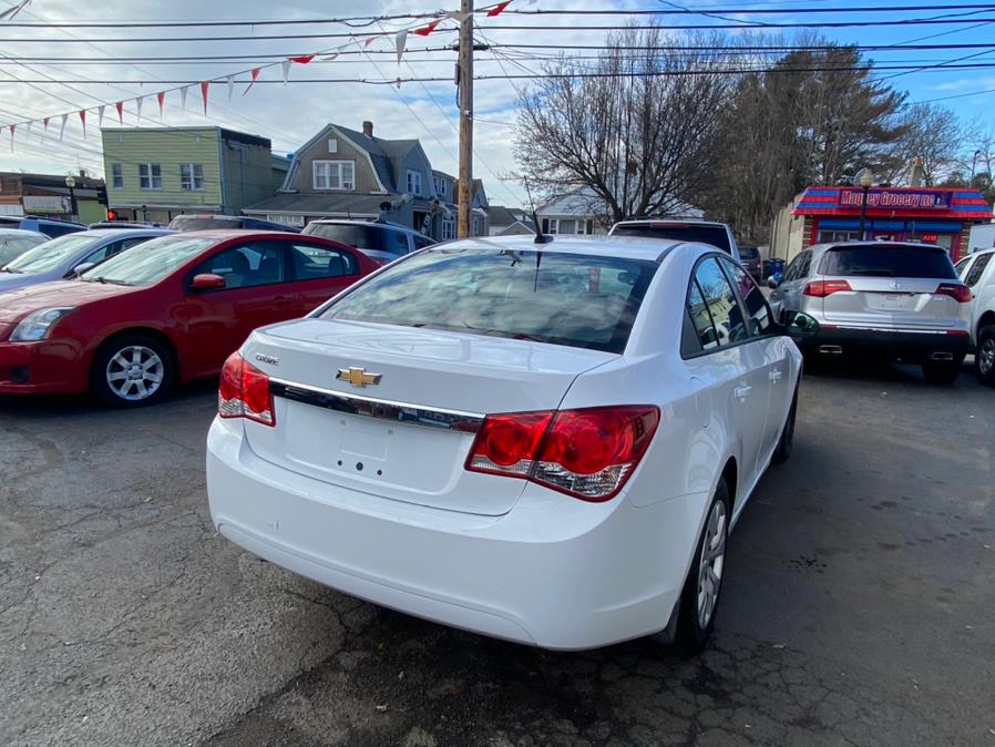 Used Chevrolet Cruze 4dr Sdn Auto LS 2013 | CT Auto. Bridgeport, Connecticut Used Chevrolet Cruze 4dr Sdn Auto LS 2013 | CT Auto. Bridgeport, Connecticut