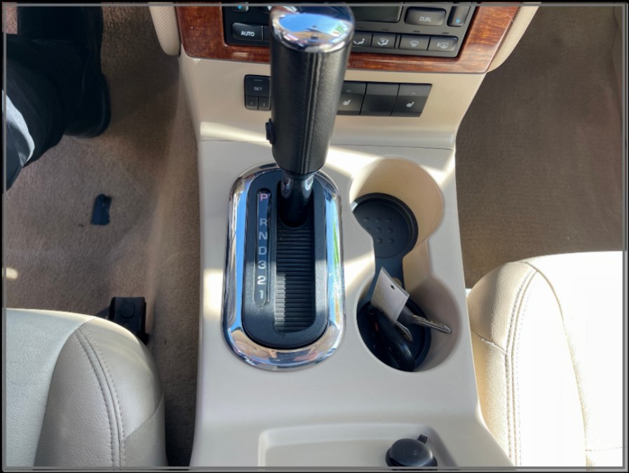2006 Ford Explorer 4dr 114" WB 4.0L Eddie Bauer 4WD, available for sale in Huntington Station, New York | My Auto Inc.. Huntington Station, New York 2006 Ford Explorer 4dr 114" WB 4.0L Eddie Bauer 4WD, available for sale in Huntington Station, New York | My Auto Inc.. Huntington Station, New York