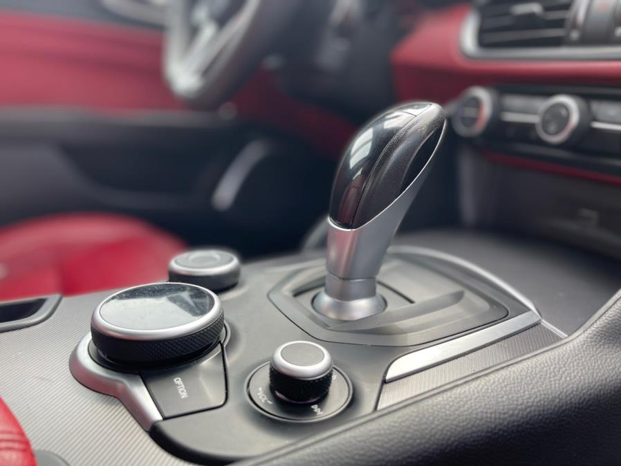 Used Alfa Romeo Giulia AWD 2017 | NYC Automart Inc. Brooklyn, New York Used Alfa Romeo Giulia AWD 2017 | NYC Automart Inc. Brooklyn, New York