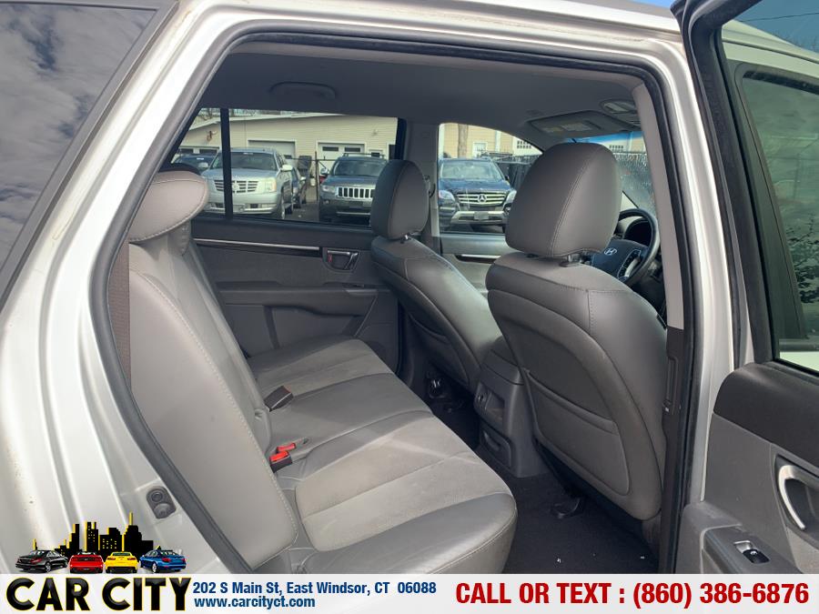 2011 Hyundai Santa Fe AWD 4dr V6 Auto SE, available for sale in East Windsor, Connecticut | Car City LLC. East Windsor, Connecticut 2011 Hyundai Santa Fe AWD 4dr V6 Auto SE, available for sale in East Windsor, Connecticut | Car City LLC. East Windsor, Connecticut