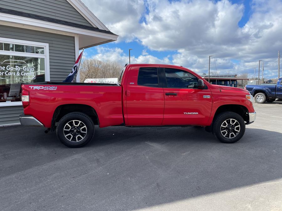 Used Toyota Tundra 4WD Truck Double Cab 5.7L V8 6-Spd AT SR5 (Natl) 2015 | Searsport Motor Company. Searsport, Maine