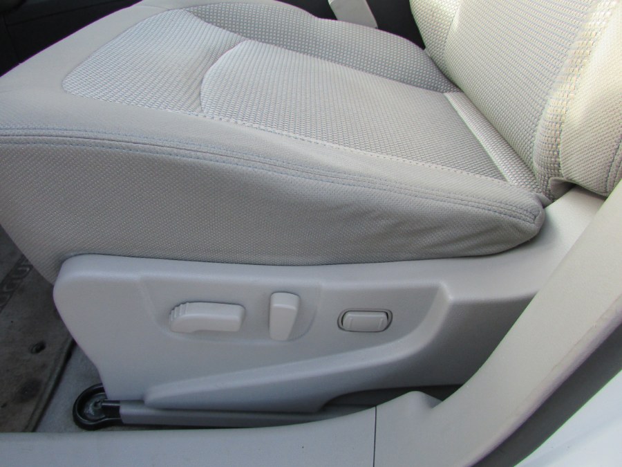 2012 Nissan Rogue AWD 4dr SV, available for sale in East Windsor, Connecticut | United Auto Sales of E Windsor, Inc. East Windsor, Connecticut 2012 Nissan Rogue AWD 4dr SV, available for sale in East Windsor, Connecticut | United Auto Sales of E Windsor, Inc. East Windsor, Connecticut