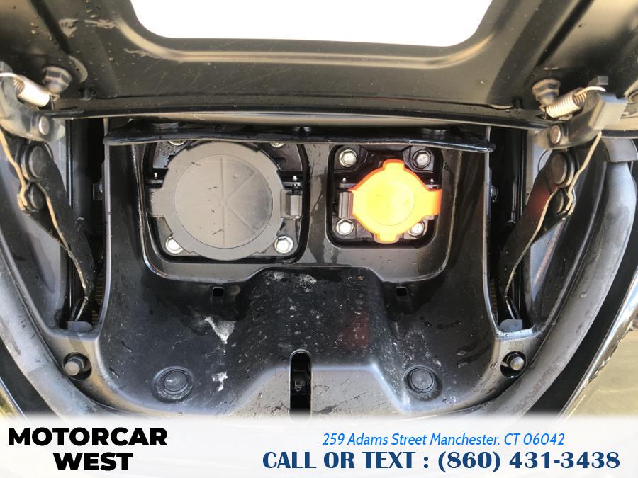 Used Nissan LEAF 4dr HB SL 2011 | Motorcar West. Manchester, Connecticut Used Nissan LEAF 4dr HB SL 2011 | Motorcar West. Manchester, Connecticut
