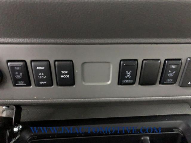 Used Nissan Nvp 3500 V8 SL 2016 | J&M Automotive Sls&Svc LLC. Naugatuck, Connecticut Used Nissan Nvp 3500 V8 SL 2016 | J&M Automotive Sls&Svc LLC. Naugatuck, Connecticut