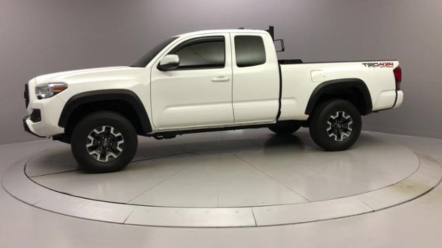 2016 Toyota Tacoma 4WD Access Cab V6 AT TRD Off Road, available for sale in Naugatuck, Connecticut | J&M Automotive Sls&Svc LLC. Naugatuck, Connecticut 2016 Toyota Tacoma 4WD Access Cab V6 AT TRD Off Road, available for sale in Naugatuck, Connecticut | J&M Automotive Sls&Svc LLC. Naugatuck, Connecticut