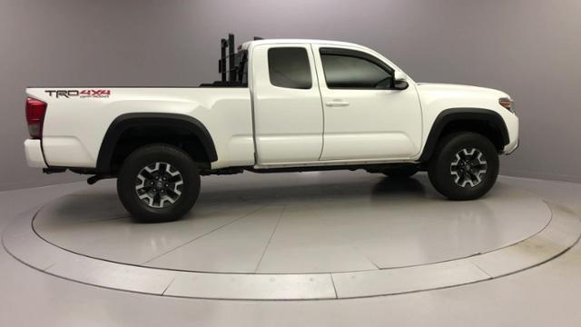 2016 Toyota Tacoma 4WD Access Cab V6 AT TRD Off Road, available for sale in Naugatuck, Connecticut | J&M Automotive Sls&Svc LLC. Naugatuck, Connecticut 2016 Toyota Tacoma 4WD Access Cab V6 AT TRD Off Road, available for sale in Naugatuck, Connecticut | J&M Automotive Sls&Svc LLC. Naugatuck, Connecticut