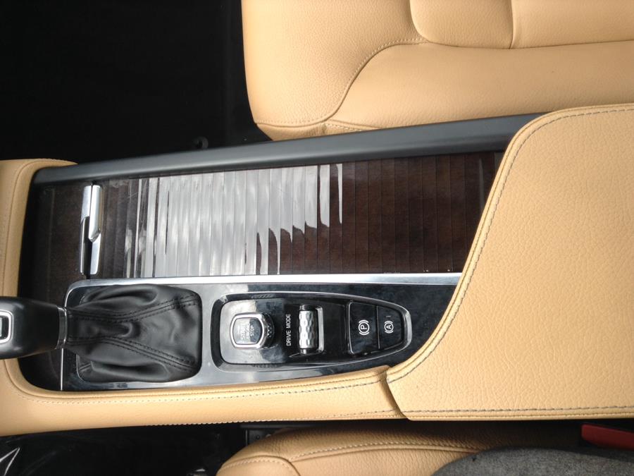 2019 Volvo XC90 T6 AWD Momentum, available for sale in Groton, Connecticut | Eurocars Plus. Groton, Connecticut 2019 Volvo XC90 T6 AWD Momentum, available for sale in Groton, Connecticut | Eurocars Plus. Groton, Connecticut