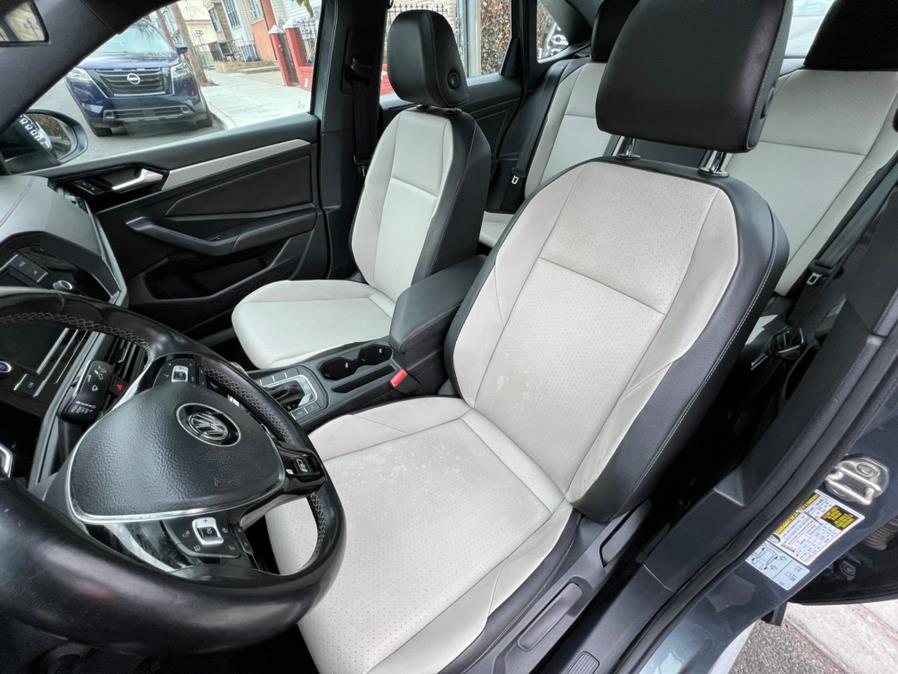 2019 Volkswagen Jetta R-Line Auto w/SULEV, available for sale in Jamaica, New York | Sunrise Autoland. Jamaica, New York 2019 Volkswagen Jetta R-Line Auto w/SULEV, available for sale in Jamaica, New York | Sunrise Autoland. Jamaica, New York