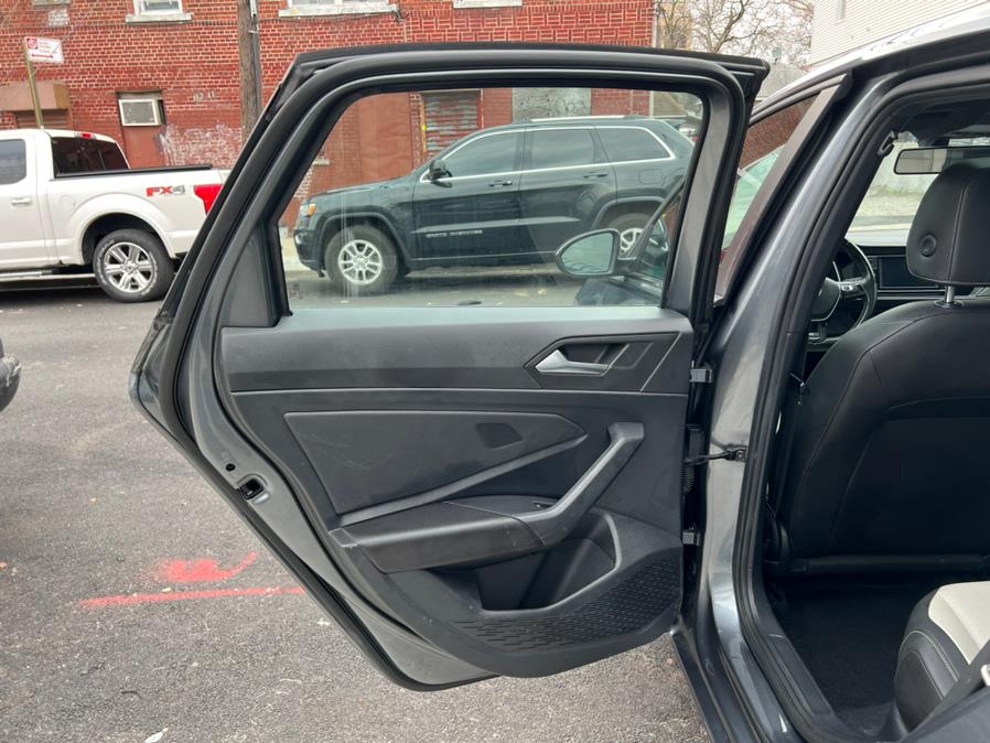 2019 Volkswagen Jetta R-Line Auto w/SULEV, available for sale in Jamaica, New York | Sunrise Autoland. Jamaica, New York 2019 Volkswagen Jetta R-Line Auto w/SULEV, available for sale in Jamaica, New York | Sunrise Autoland. Jamaica, New York