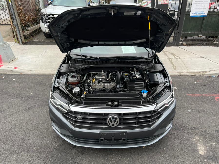 2019 Volkswagen Jetta R-Line Auto w/SULEV, available for sale in Jamaica, New York | Sunrise Autoland. Jamaica, New York 2019 Volkswagen Jetta R-Line Auto w/SULEV, available for sale in Jamaica, New York | Sunrise Autoland. Jamaica, New York