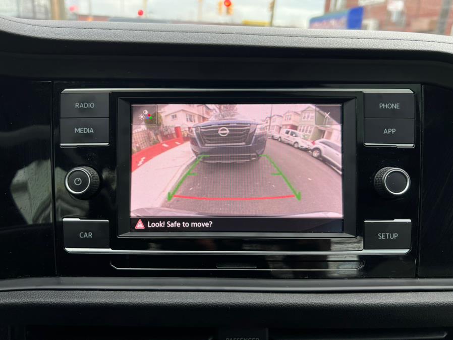 2019 Volkswagen Jetta R-Line Auto w/SULEV, available for sale in Jamaica, New York | Sunrise Autoland. Jamaica, New York 2019 Volkswagen Jetta R-Line Auto w/SULEV, available for sale in Jamaica, New York | Sunrise Autoland. Jamaica, New York