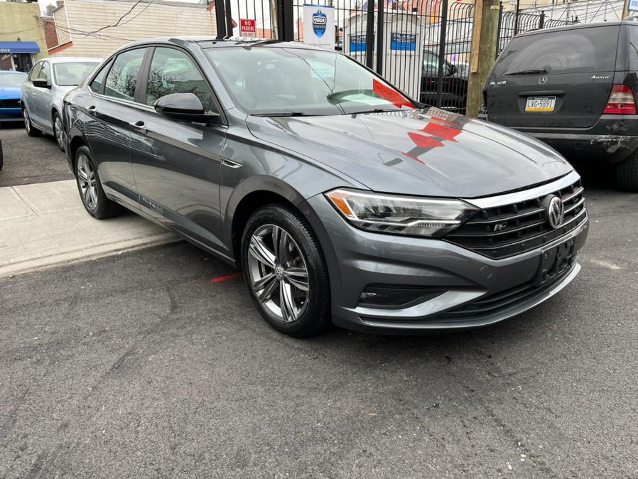 2019 Volkswagen Jetta R-Line Auto w/SULEV, available for sale in Jamaica, New York | Sunrise Autoland. Jamaica, New York 2019 Volkswagen Jetta R-Line Auto w/SULEV, available for sale in Jamaica, New York | Sunrise Autoland. Jamaica, New York