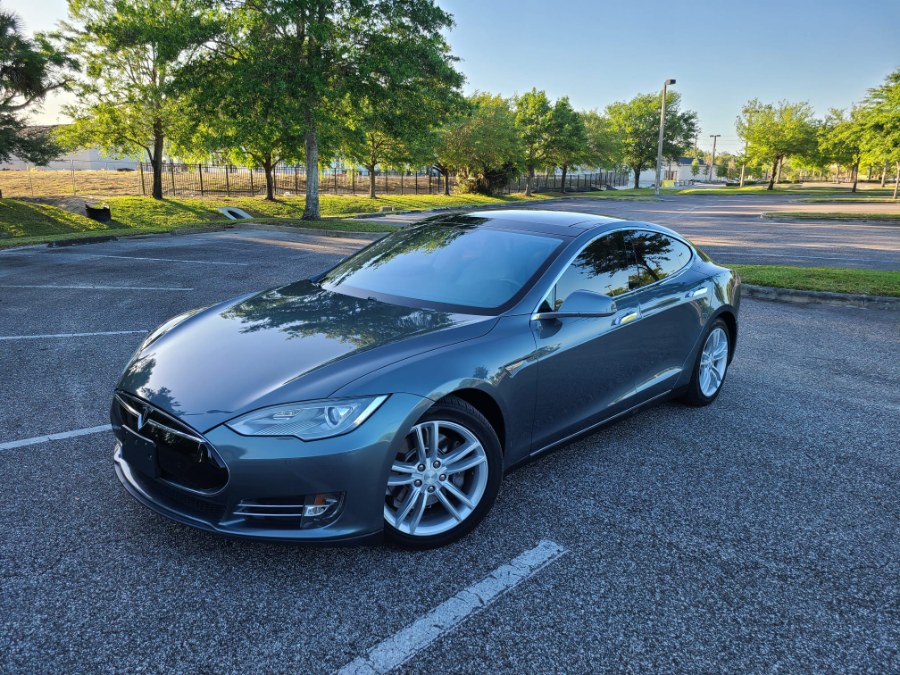 2014 Tesla Model S 4dr Sdn 60 kWh Battery, available for sale in Longwood, Florida | Majestic Autos Inc.. Longwood, Florida