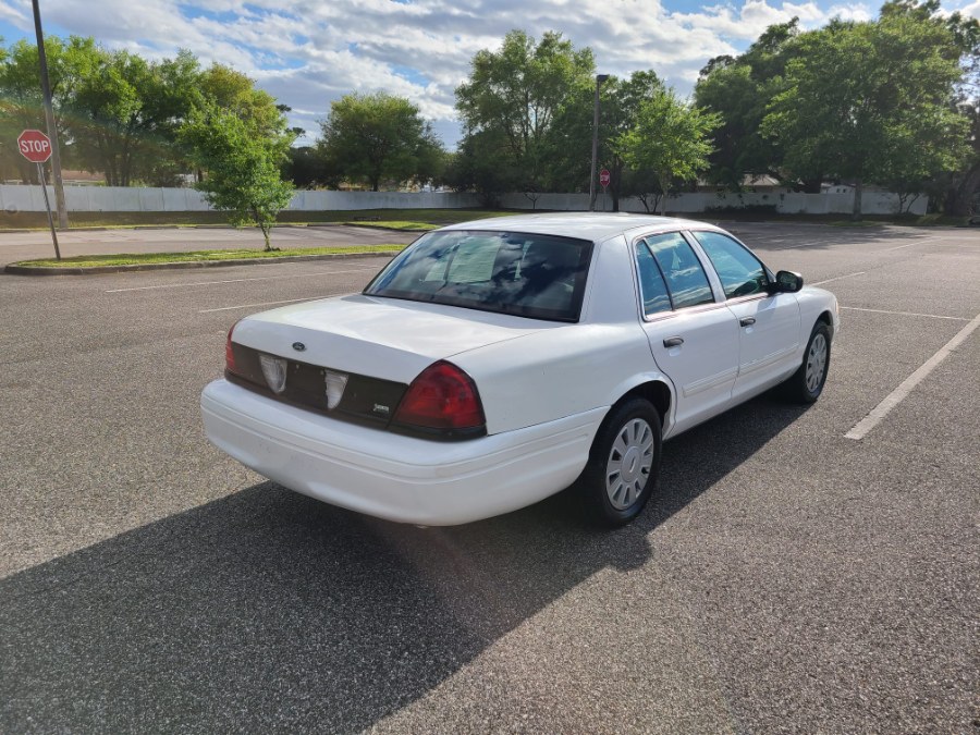 2011 Ford Police Interceptor 4dr Sdn Street Appear w/3.27 Axle, available for sale in Longwood, Florida | Majestic Autos Inc.. Longwood, Florida 2011 Ford Police Interceptor 4dr Sdn Street Appear w/3.27 Axle, available for sale in Longwood, Florida | Majestic Autos Inc.. Longwood, Florida