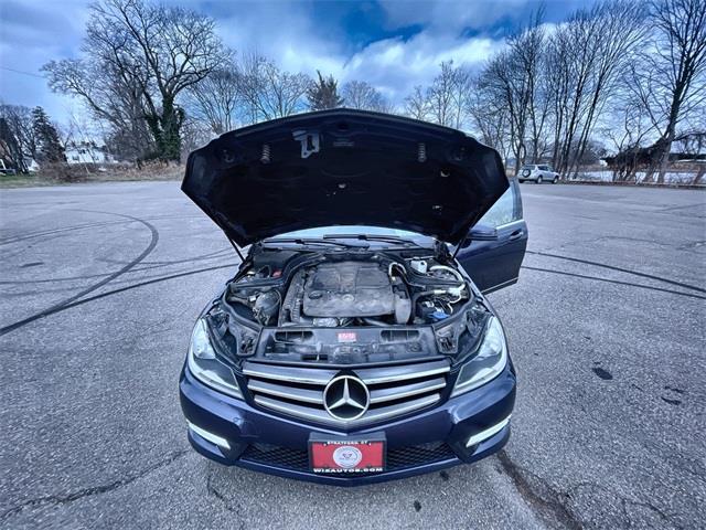 Used Mercedes-benz C-class C 300 2014 | Wiz Leasing Inc. Stratford, Connecticut Used Mercedes-benz C-class C 300 2014 | Wiz Leasing Inc. Stratford, Connecticut