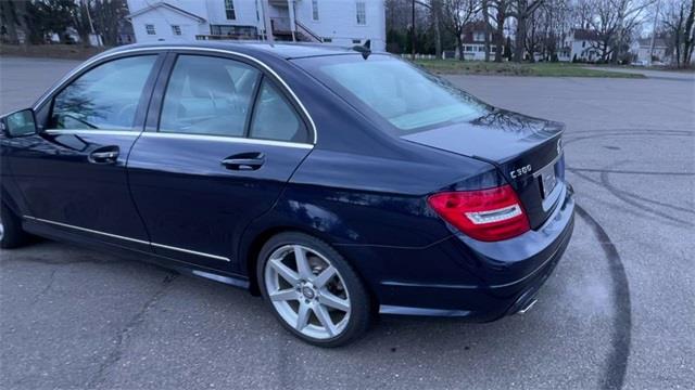 Used Mercedes-benz C-class C 300 2014 | Wiz Leasing Inc. Stratford, Connecticut Used Mercedes-benz C-class C 300 2014 | Wiz Leasing Inc. Stratford, Connecticut