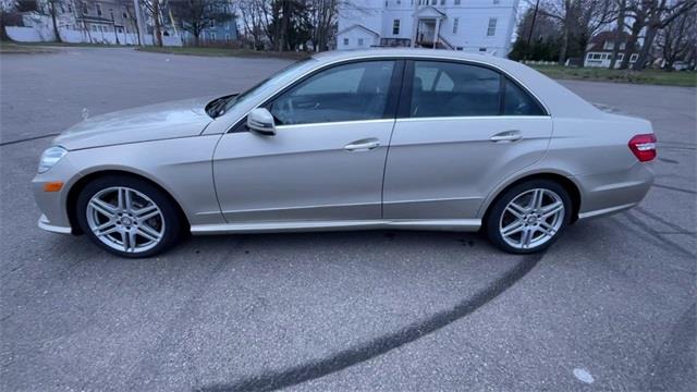 2010 Mercedes-benz E-class E 550, available for sale in Stratford, Connecticut | Wiz Leasing Inc. Stratford, Connecticut 2010 Mercedes-benz E-class E 550, available for sale in Stratford, Connecticut | Wiz Leasing Inc. Stratford, Connecticut