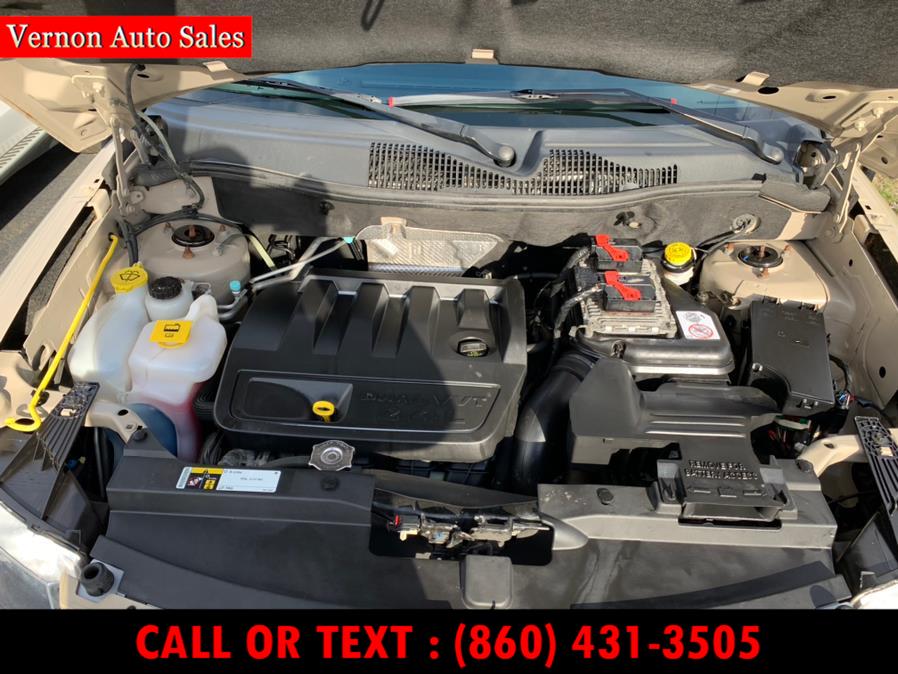 2016 Jeep Compass 4WD 4dr Latitude, available for sale in Manchester, Connecticut | Vernon Auto Sale & Service. Manchester, Connecticut 2016 Jeep Compass 4WD 4dr Latitude, available for sale in Manchester, Connecticut | Vernon Auto Sale & Service. Manchester, Connecticut