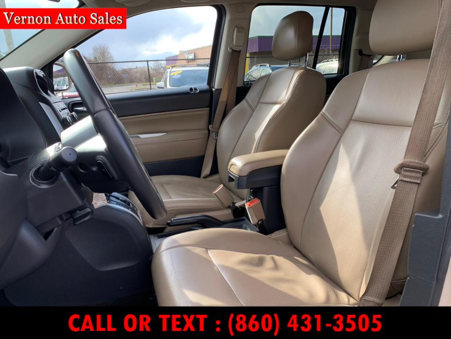 2016 Jeep Compass 4WD 4dr Latitude, available for sale in Manchester, Connecticut | Vernon Auto Sale & Service. Manchester, Connecticut 2016 Jeep Compass 4WD 4dr Latitude, available for sale in Manchester, Connecticut | Vernon Auto Sale & Service. Manchester, Connecticut