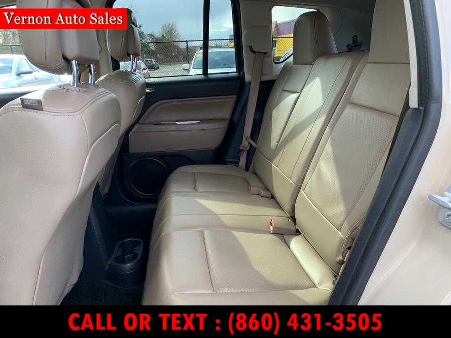 2016 Jeep Compass 4WD 4dr Latitude, available for sale in Manchester, Connecticut | Vernon Auto Sale & Service. Manchester, Connecticut 2016 Jeep Compass 4WD 4dr Latitude, available for sale in Manchester, Connecticut | Vernon Auto Sale & Service. Manchester, Connecticut