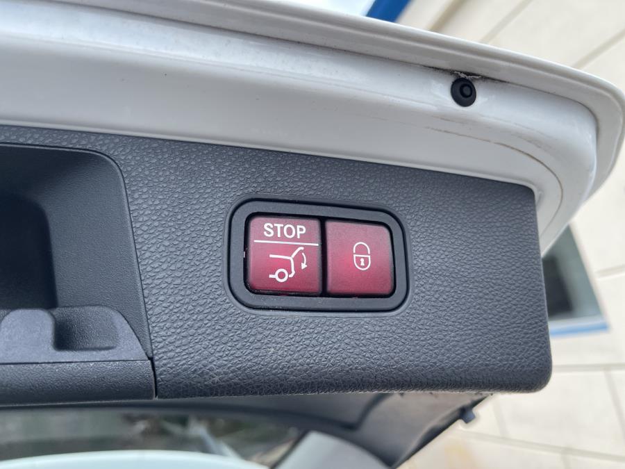 2014 Mercedes-Benz GLK 350 LOW MILES!. CLEAN CARFAX, available for sale in Rosedale, New York | Sunrise Auto Sales. Rosedale, New York 2014 Mercedes-Benz GLK 350 LOW MILES!. CLEAN CARFAX, available for sale in Rosedale, New York | Sunrise Auto Sales. Rosedale, New York
