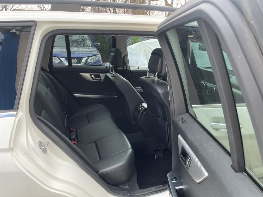 2014 Mercedes-Benz GLK 350 LOW MILES!. CLEAN CARFAX, available for sale in Elmont, New York | Sunrise of Elmont. Elmont, New York 2014 Mercedes-Benz GLK 350 LOW MILES!. CLEAN CARFAX, available for sale in Elmont, New York | Sunrise of Elmont. Elmont, New York