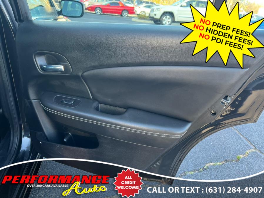 2011 Chrysler 200 4dr Sdn Limited, available for sale in Bohemia, New York | Performance Auto Inc. Bohemia, New York 2011 Chrysler 200 4dr Sdn Limited, available for sale in Bohemia, New York | Performance Auto Inc. Bohemia, New York
