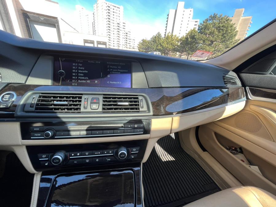 2012 BMW 5 Series 4dr Sdn 535i xDrive AWD, available for sale in Revere, Massachusetts | Wonderland Auto. Revere, Massachusetts 2012 BMW 5 Series 4dr Sdn 535i xDrive AWD, available for sale in Revere, Massachusetts | Wonderland Auto. Revere, Massachusetts