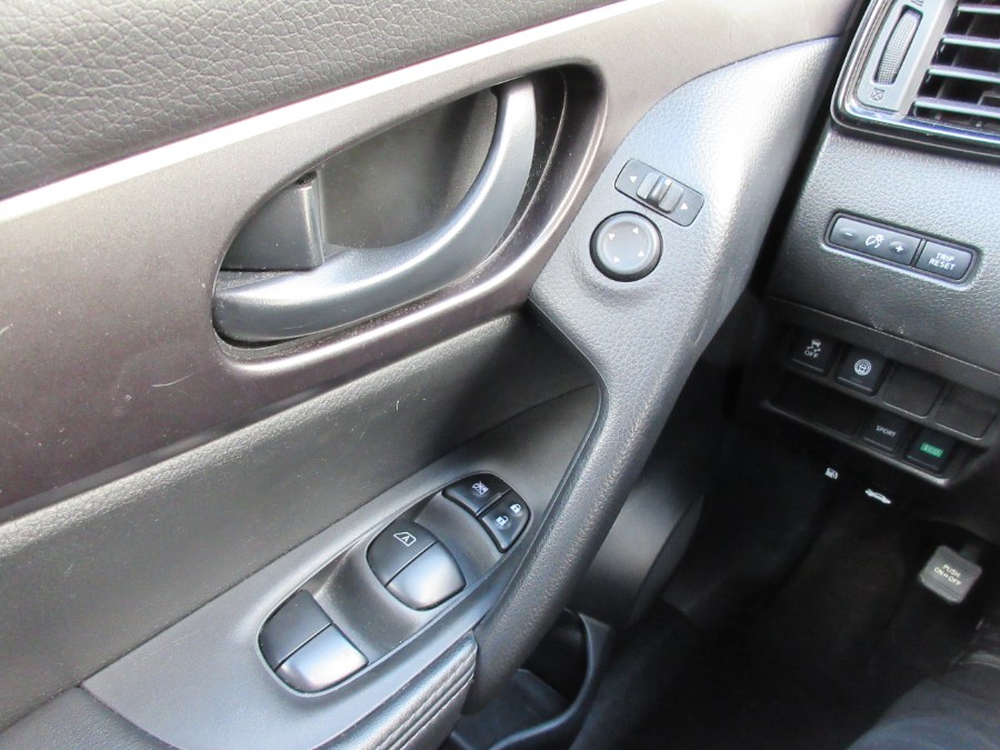 2020 Nissan Rogue Sport FWD S, available for sale in Linden, New Jersey | Route 27 Auto Mall. Linden, New Jersey 2020 Nissan Rogue Sport FWD S, available for sale in Linden, New Jersey | Route 27 Auto Mall. Linden, New Jersey