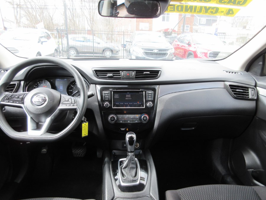 Used Nissan Rogue Sport FWD S 2020 | Route 27 Auto Mall. Linden, New Jersey Used Nissan Rogue Sport FWD S 2020 | Route 27 Auto Mall. Linden, New Jersey