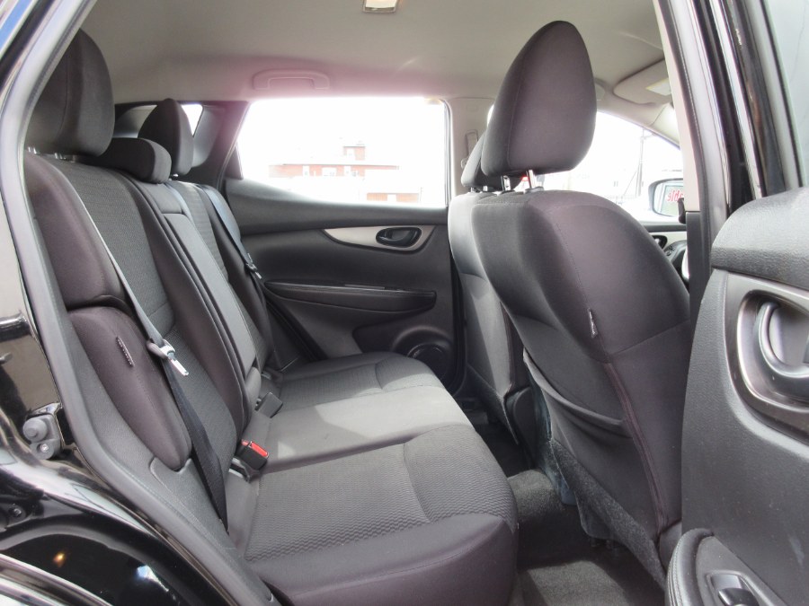 Used Nissan Rogue Sport FWD S 2020 | Route 27 Auto Mall. Linden, New Jersey Used Nissan Rogue Sport FWD S 2020 | Route 27 Auto Mall. Linden, New Jersey
