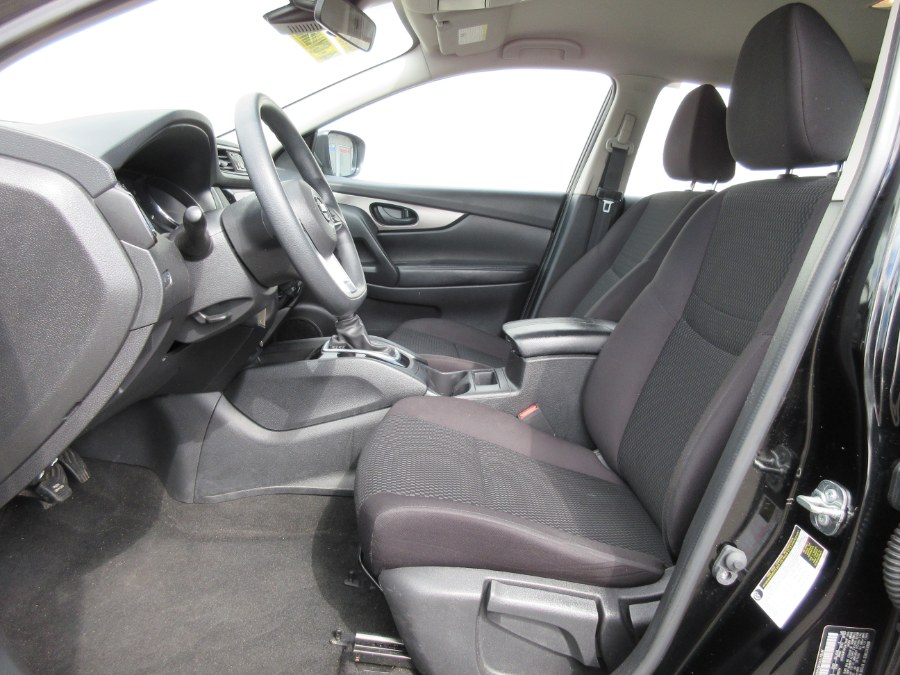 Used Nissan Rogue Sport FWD S 2020 | Route 27 Auto Mall. Linden, New Jersey Used Nissan Rogue Sport FWD S 2020 | Route 27 Auto Mall. Linden, New Jersey