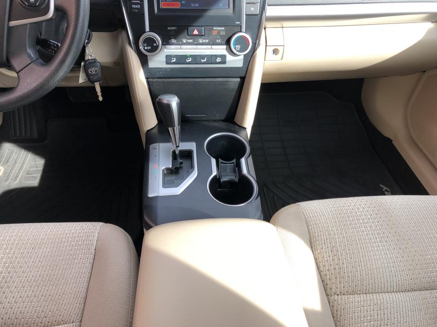 2013 Toyota Camry 4dr Sdn Auto LE, available for sale in Waterbury, Connecticut | National Auto Brokers, Inc.. Waterbury, Connecticut 2013 Toyota Camry 4dr Sdn Auto LE, available for sale in Waterbury, Connecticut | National Auto Brokers, Inc.. Waterbury, Connecticut