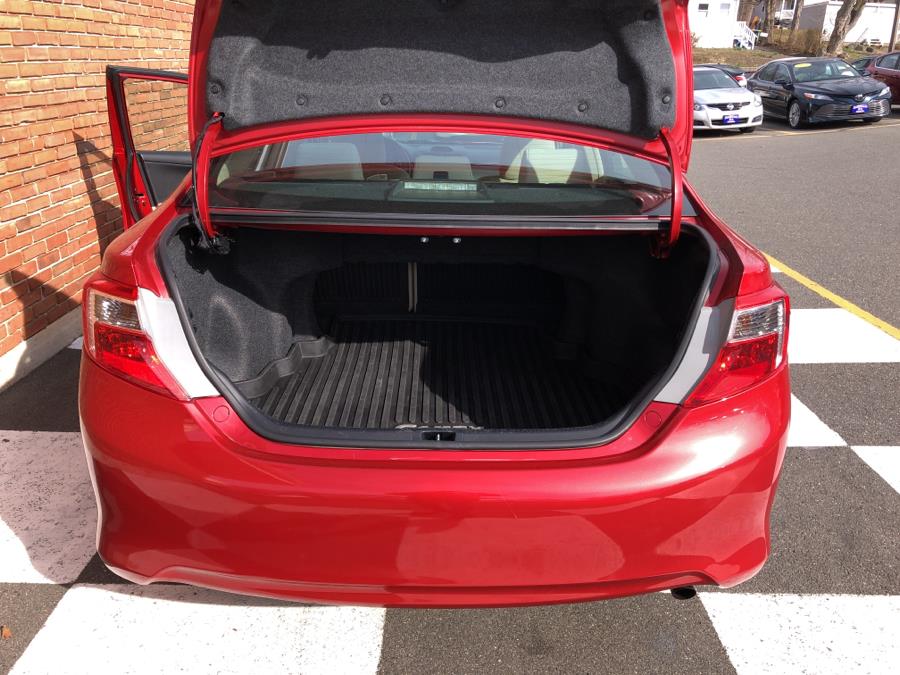 2013 Toyota Camry 4dr Sdn Auto LE, available for sale in Waterbury, Connecticut | National Auto Brokers, Inc.. Waterbury, Connecticut 2013 Toyota Camry 4dr Sdn Auto LE, available for sale in Waterbury, Connecticut | National Auto Brokers, Inc.. Waterbury, Connecticut