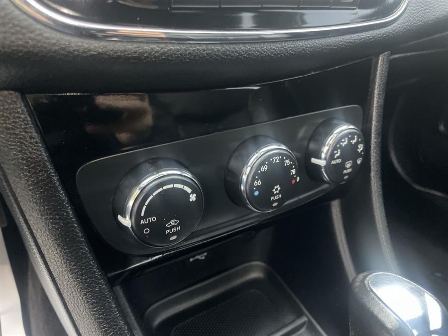2012 Chrysler 200 4dr Sdn Limited, available for sale in Elida, Ohio | Josh's All Under Ten LLC. Elida, Ohio 2012 Chrysler 200 4dr Sdn Limited, available for sale in Elida, Ohio | Josh's All Under Ten LLC. Elida, Ohio