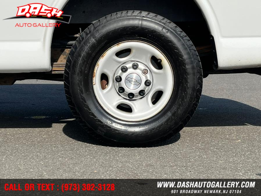 Used Chevrolet Express Cargo Van RWD 3500 135" 2016 | Dash Auto Gallery Inc.. Newark, New Jersey Used Chevrolet Express Cargo Van RWD 3500 135" 2016 | Dash Auto Gallery Inc.. Newark, New Jersey