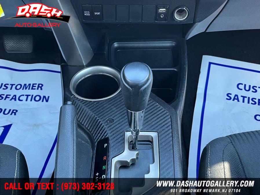 Used Toyota RAV4 AWD 4dr XLE (Natl) 2013 | Dash Auto Gallery Inc.. Newark, New Jersey Used Toyota RAV4 AWD 4dr XLE (Natl) 2013 | Dash Auto Gallery Inc.. Newark, New Jersey