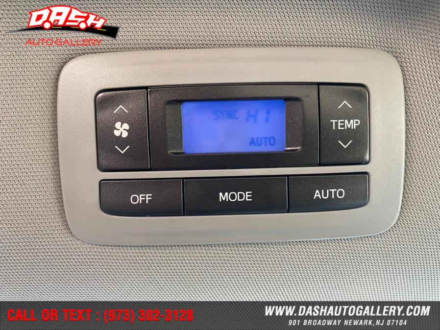 Used Toyota Sienna 5dr 7-Pass Van LE AAS FWD (Natl) 2015 | Dash Auto Gallery Inc.. Newark, New Jersey Used Toyota Sienna 5dr 7-Pass Van LE AAS FWD (Natl) 2015 | Dash Auto Gallery Inc.. Newark, New Jersey