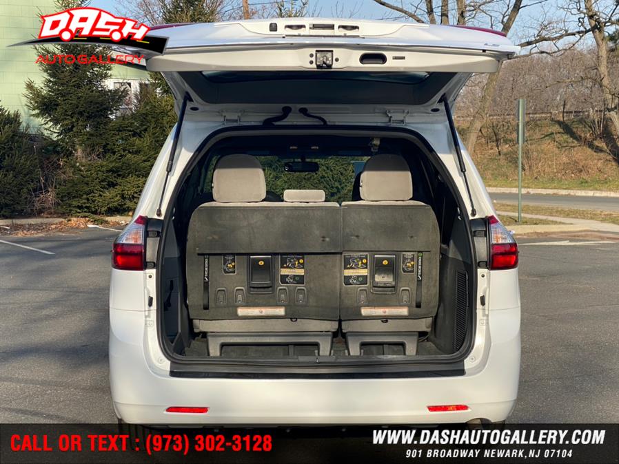 Used Toyota Sienna 5dr 7-Pass Van LE AAS FWD (Natl) 2015 | Dash Auto Gallery Inc.. Newark, New Jersey Used Toyota Sienna 5dr 7-Pass Van LE AAS FWD (Natl) 2015 | Dash Auto Gallery Inc.. Newark, New Jersey