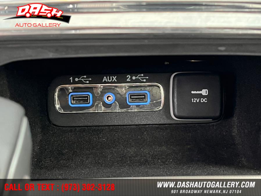 Used Jeep Grand Cherokee Limited 4x4 2018 | Dash Auto Gallery Inc.. Newark, New Jersey Used Jeep Grand Cherokee Limited 4x4 2018 | Dash Auto Gallery Inc.. Newark, New Jersey