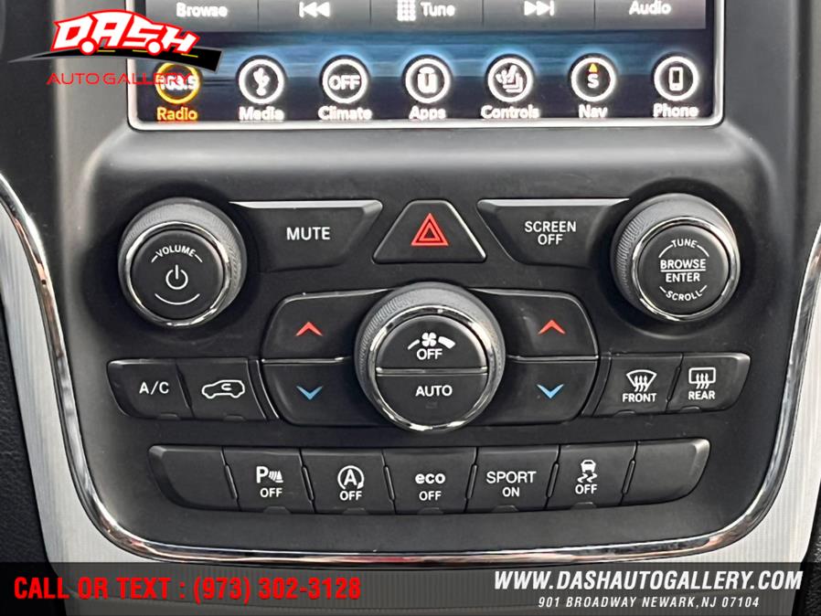 Used Jeep Grand Cherokee Limited 4x4 2018 | Dash Auto Gallery Inc.. Newark, New Jersey Used Jeep Grand Cherokee Limited 4x4 2018 | Dash Auto Gallery Inc.. Newark, New Jersey