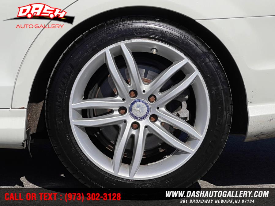 Used Mercedes-Benz C-Class 4dr Sdn C300 Sport 4MATIC 2012 | Dash Auto Gallery Inc.. Newark, New Jersey Used Mercedes-Benz C-Class 4dr Sdn C300 Sport 4MATIC 2012 | Dash Auto Gallery Inc.. Newark, New Jersey