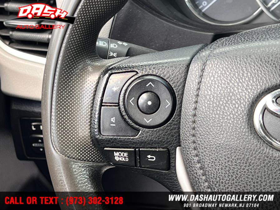 Used Toyota Corolla 4dr Sdn CVT LE (Natl) 2015 | Dash Auto Gallery Inc.. Newark, New Jersey Used Toyota Corolla 4dr Sdn CVT LE (Natl) 2015 | Dash Auto Gallery Inc.. Newark, New Jersey