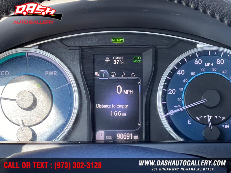 2015 Toyota Camry Hybrid 4dr Sdn XLE (Natl), available for sale in Newark, New Jersey | Dash Auto Gallery Inc.. Newark, New Jersey 2015 Toyota Camry Hybrid 4dr Sdn XLE (Natl), available for sale in Newark, New Jersey | Dash Auto Gallery Inc.. Newark, New Jersey