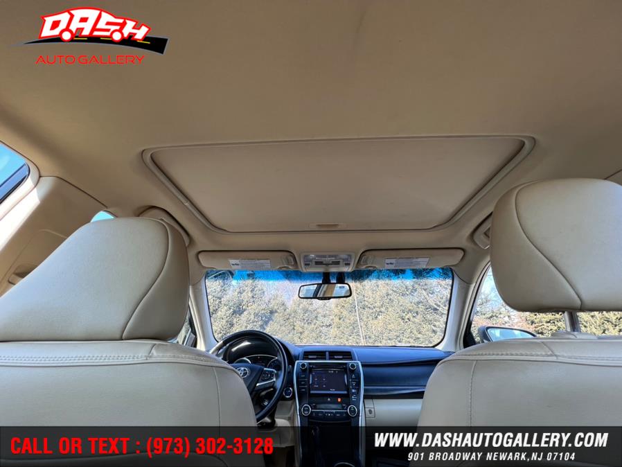 2015 Toyota Camry Hybrid 4dr Sdn XLE (Natl), available for sale in Newark, New Jersey | Dash Auto Gallery Inc.. Newark, New Jersey 2015 Toyota Camry Hybrid 4dr Sdn XLE (Natl), available for sale in Newark, New Jersey | Dash Auto Gallery Inc.. Newark, New Jersey